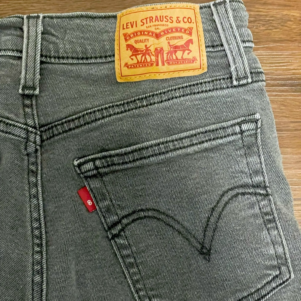 Grey Levi’s